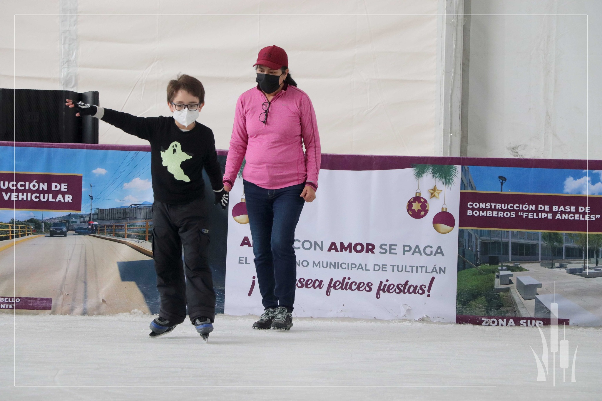 1671712590 157 Acude a nuestra Pista de Hielo ubicada en la Plaza