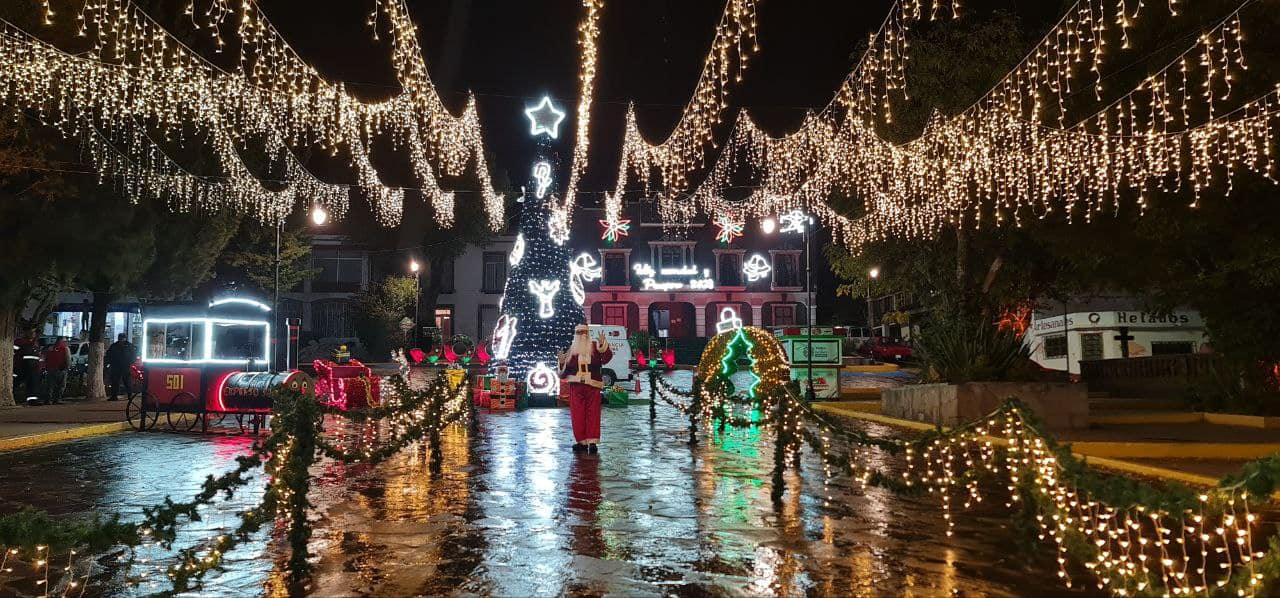 Desde el Polo Norte el día de hoy Santa Claus visitó rápidamente