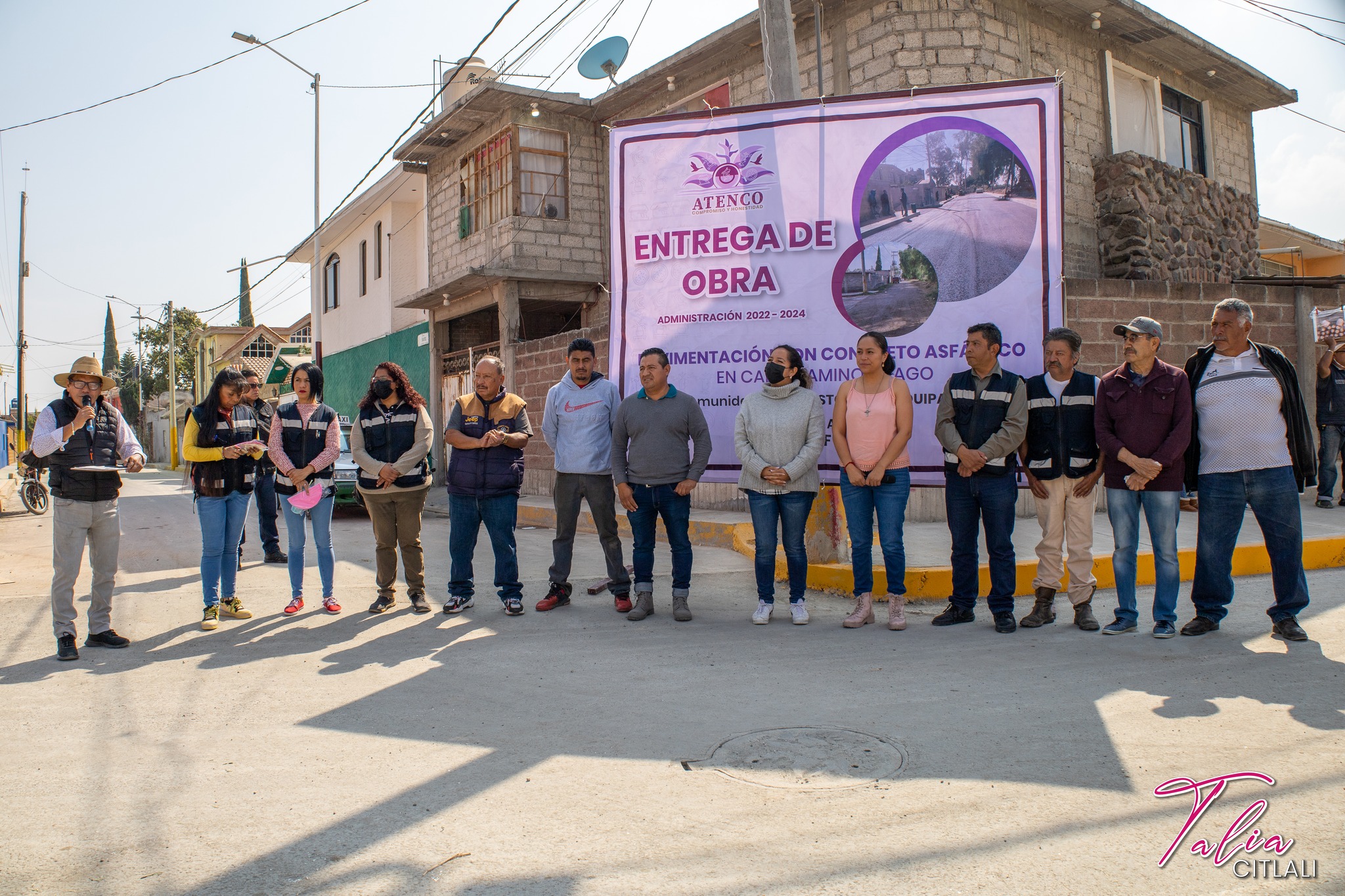 1671914254 257 Entrega de obra Pavimentacion con concreto asfaltico en calle camino