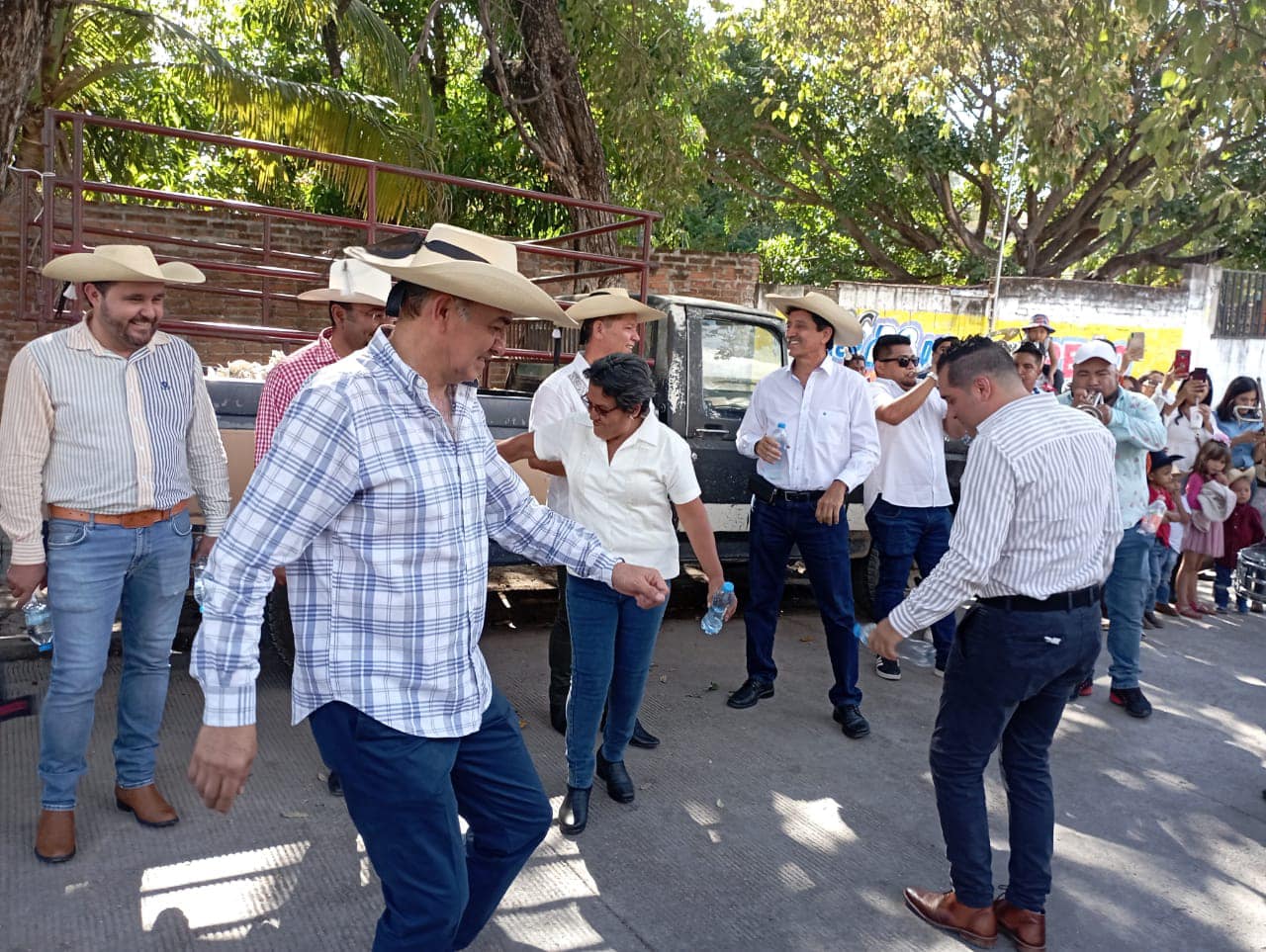 1672012587 496 Hoy 25 de diciembre el Presidente Municipal de Tejupilco Lic