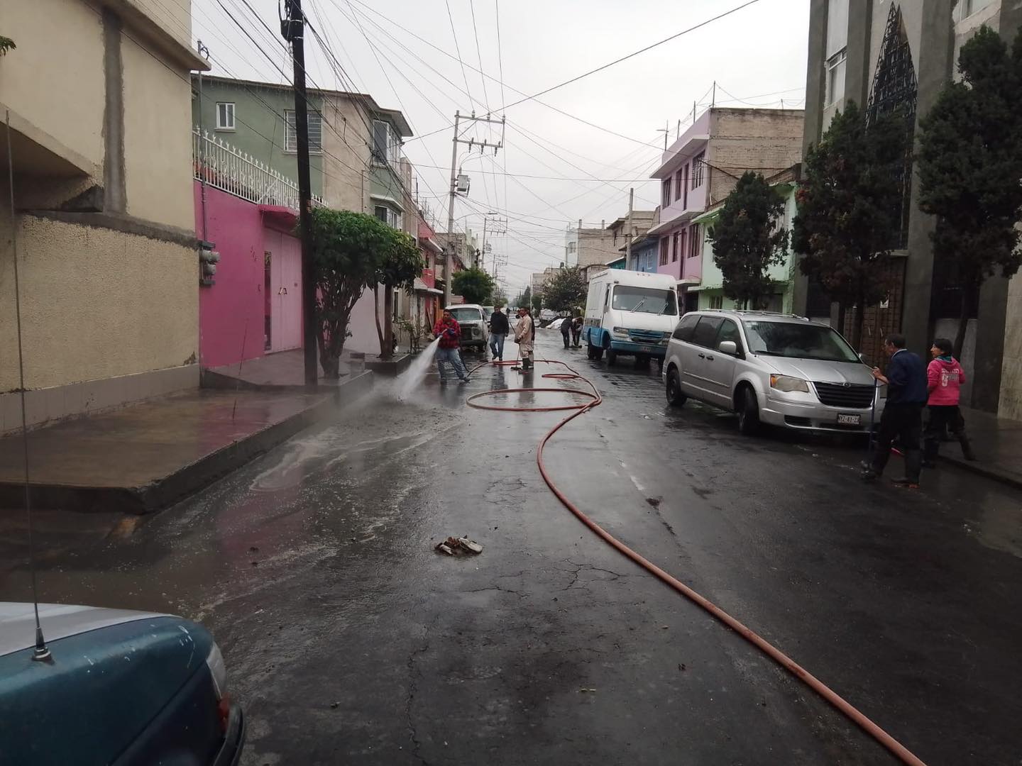 1672073920 902 La brigada para evitar inundaciones compuesta por el equipo de