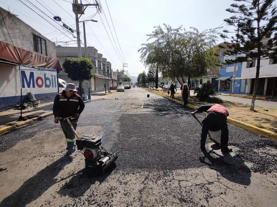 1672343249 GOBIERNO DE CHIMALHUACAN REHABILITA VIALIDADES PRINCIPALES