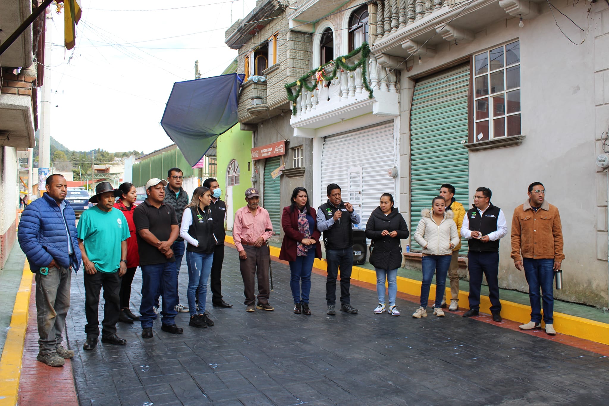 1672357853 611 ENTREGA DE PRIMERA OBRA DE PAVIMENTACION EN LA CALLE IGNACIO