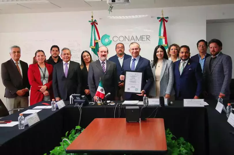 A nombre del Ayuntamiento de Toluca nuestro Presidente Municipal Raymundo jpg