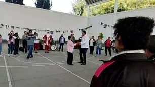 Celebrando la posada de nuestros adultos mayores de las comunidades