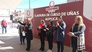 Clausura del Curso de Unas Acrilicas por parte de nuestra