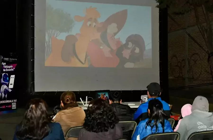 Continuamos con nuestro programa Cine en tu Colonia en donde jpg