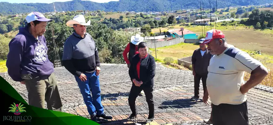 Dando apoyo a los proyectos de la poblacion en distintas scaled