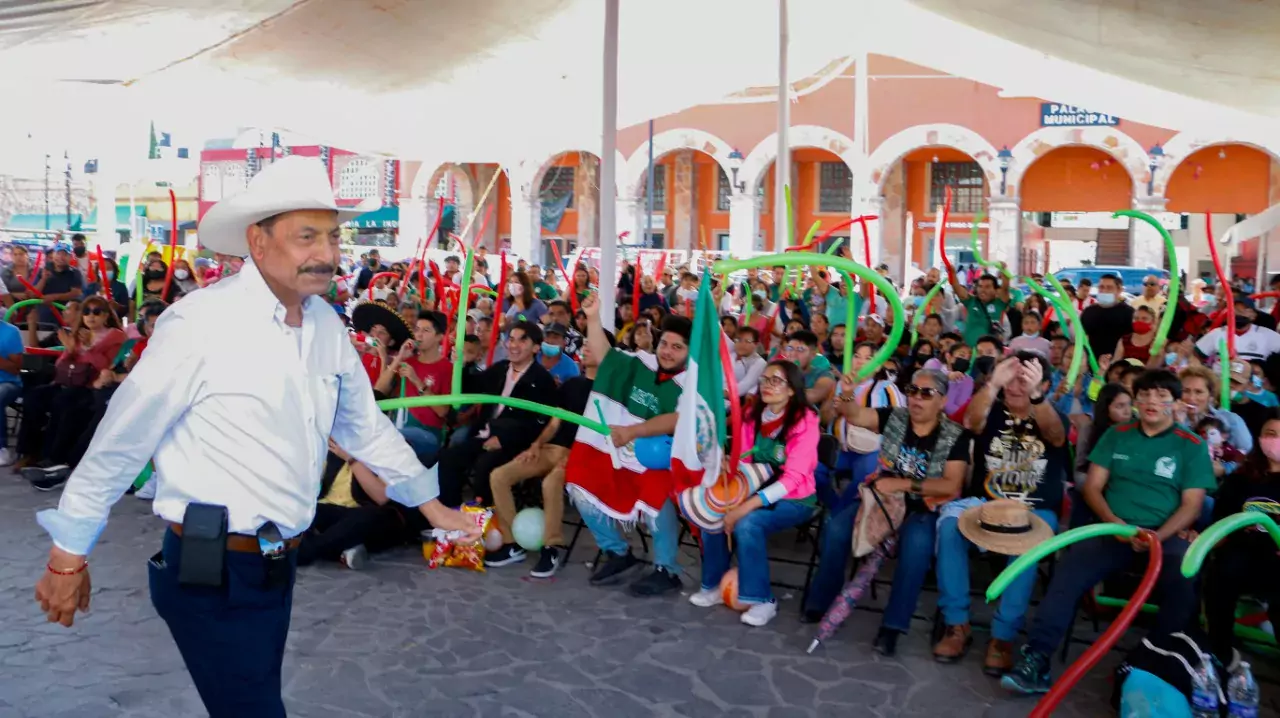 El sabado 26 de noviembre transmitimos en la Plaza Juarez jpg