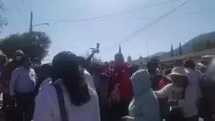 En vivo develacion letras en San Pedro el Alto jpg