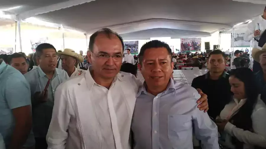 Esta tarde nuestro Presidente Municipal Lic Obed Santos Rojo se jpg