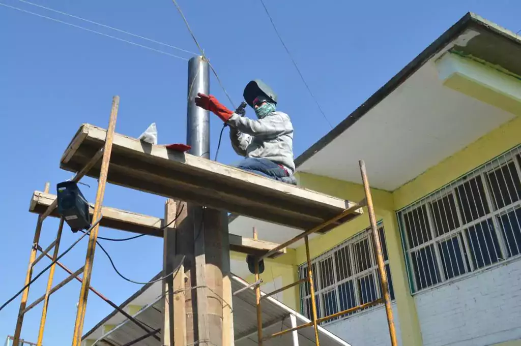 OBRAS EN ESCUELAS BENEFICIAN A MAS DE 9 MIL ALUMNOS jpg