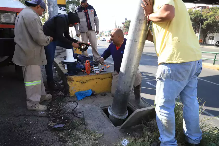 Para mejorar el abasto de agua a los habitantes de jpg