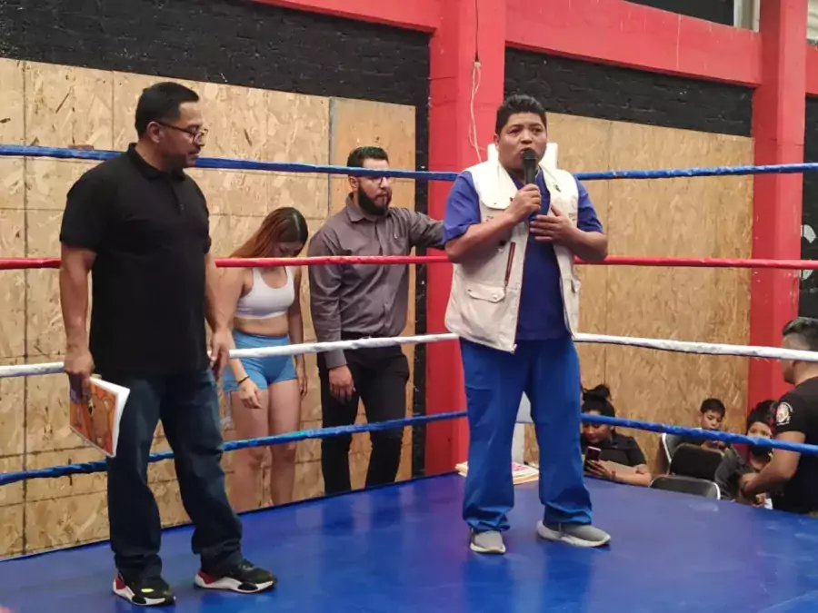 REALIZAN EXHIBICION DE KICK BOXING BOX Y LUCHA LIBRE A jpg