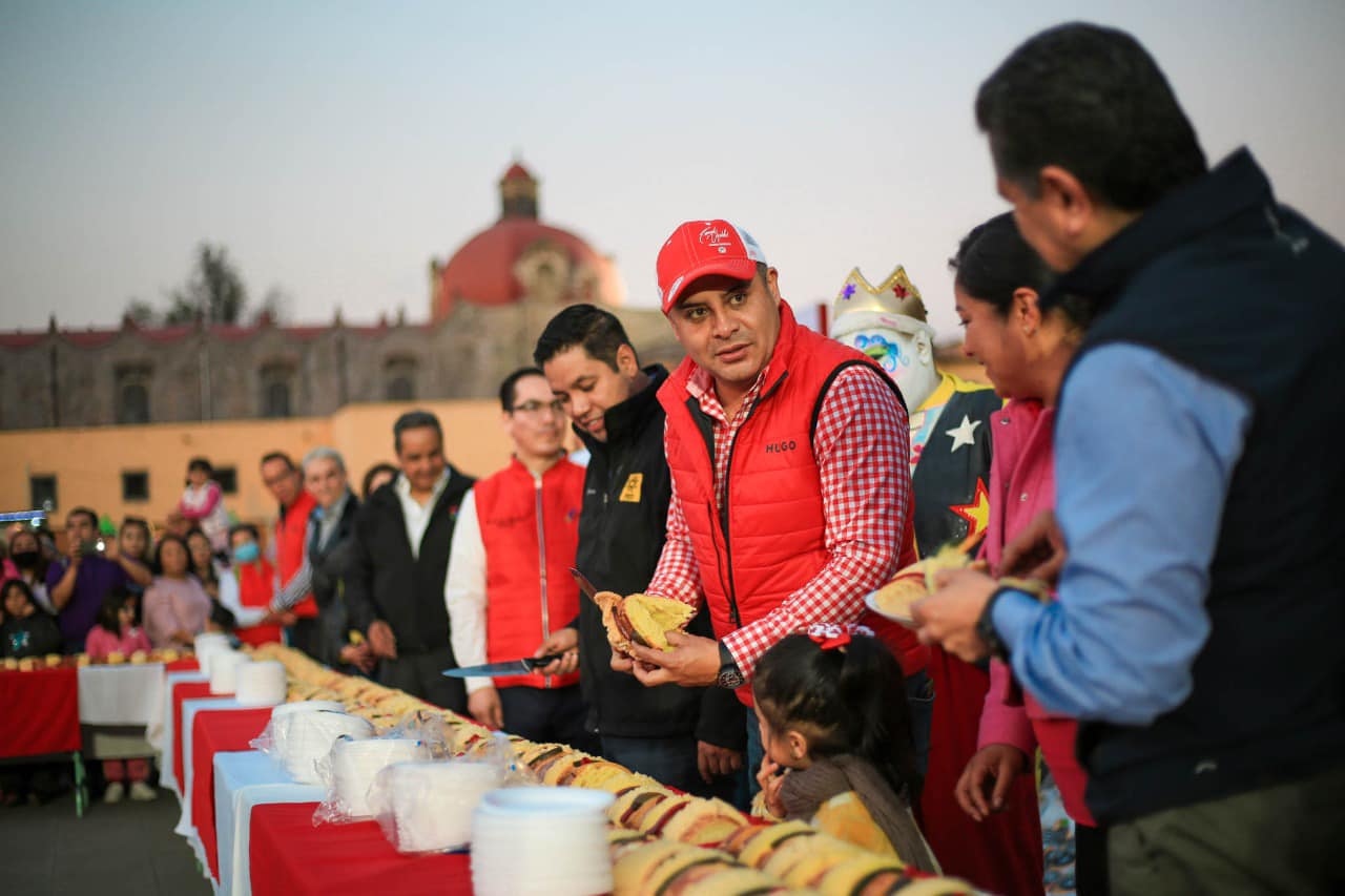 1673271770 405 Culminando con los festejos del DiaDeLosReyesMagos nuestro Presidente Municipal