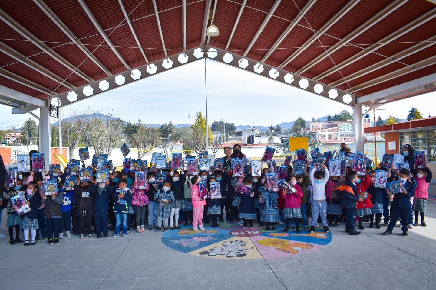 1673377235 Llegaron los Reyes Magos a Morelos acompanados de sonrisas