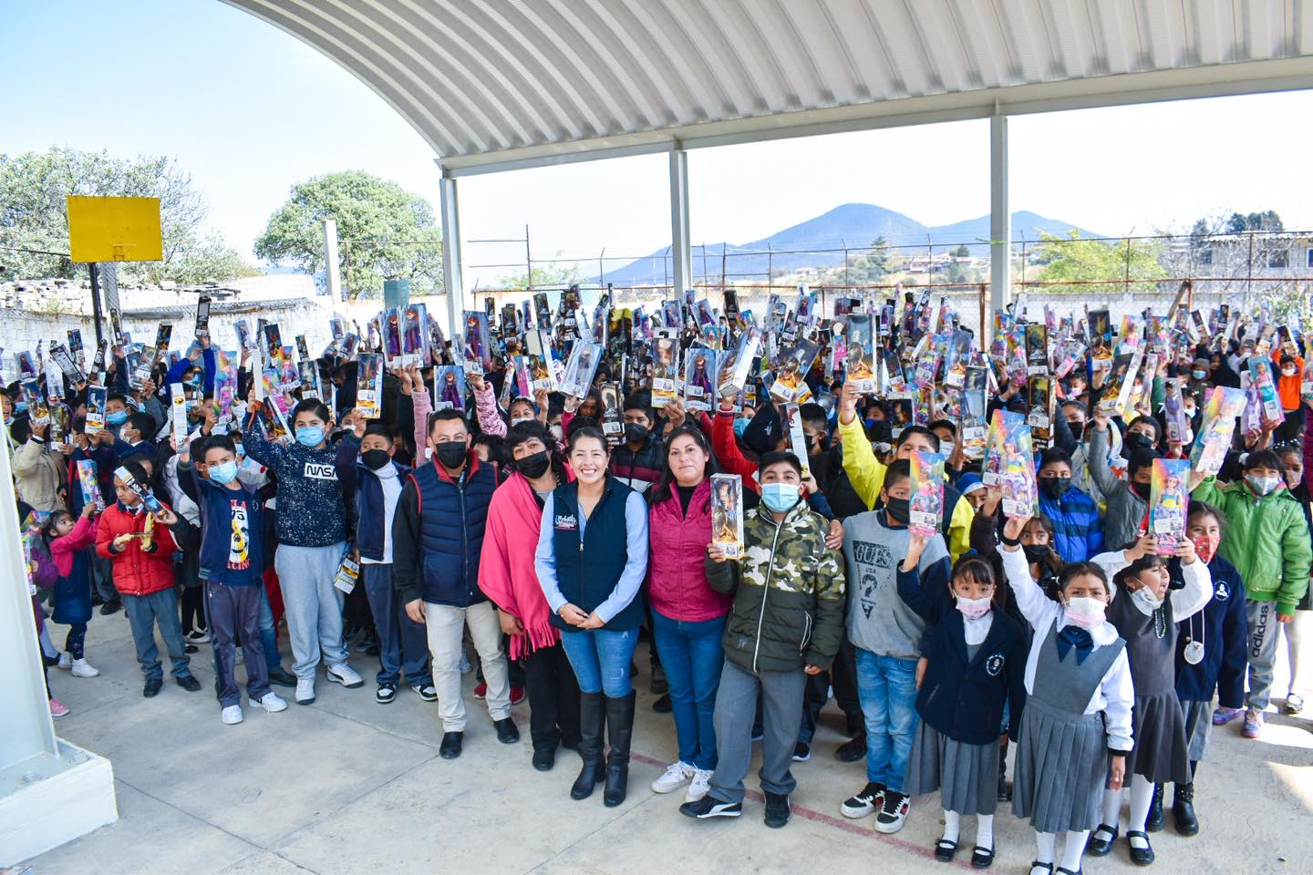 1673384813 791 Estuvimos en la Esc Prim Benito Juarez en Santa