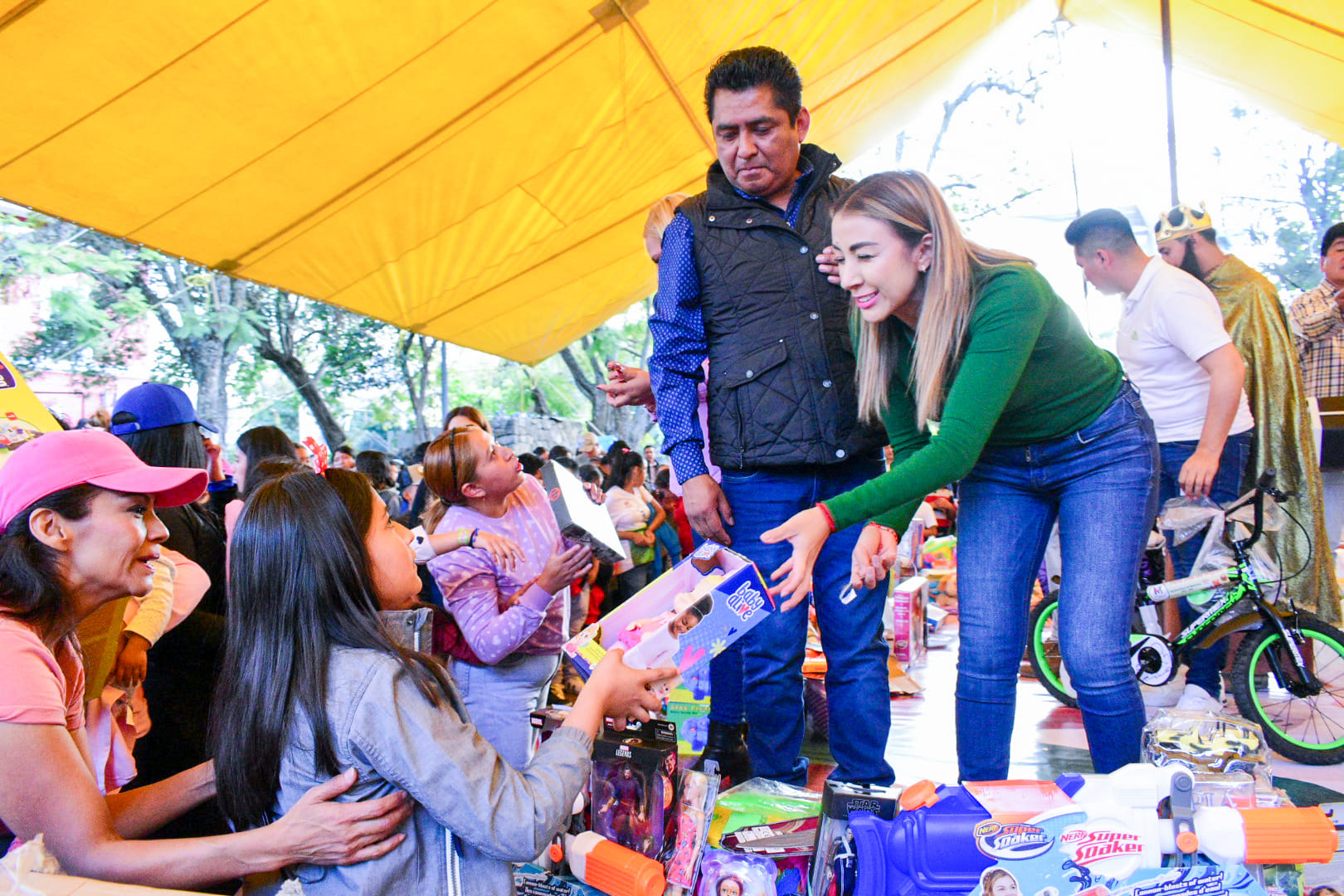 1673451140 615 Los Reyes llegaron a Malinalco para consentir a ninas y