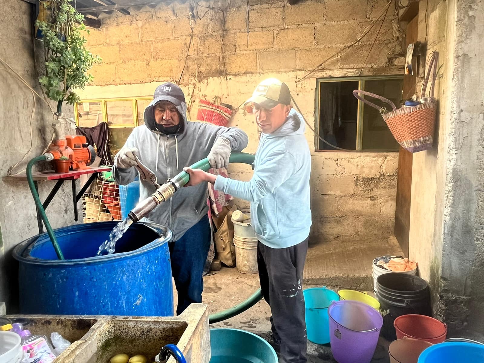 1673974894 877 Estamos apoyando a nuestras vecinas y vecinos de la Col