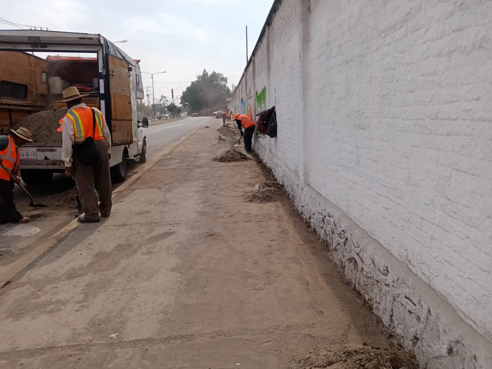 1674162307 13 Personal de Medio Ambiente lleva a cabo trabajos de mantenimiento