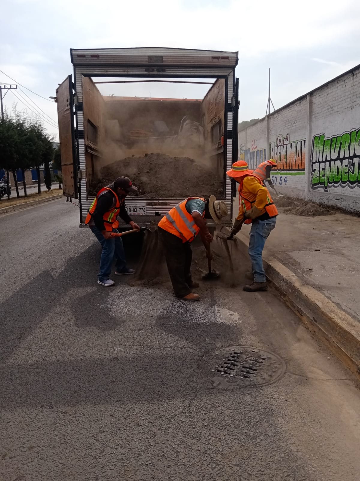 1674162307 709 Personal de Medio Ambiente lleva a cabo trabajos de mantenimiento