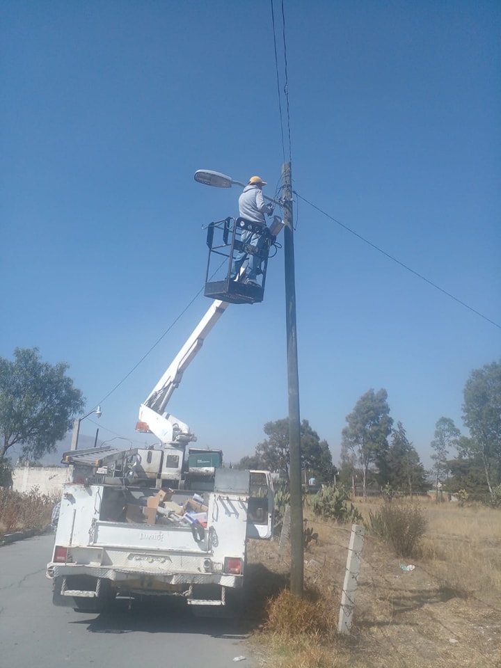 1674221833 613 Por instrucciones del Presidente Municipal Hilarion Coronel Lemus personal de