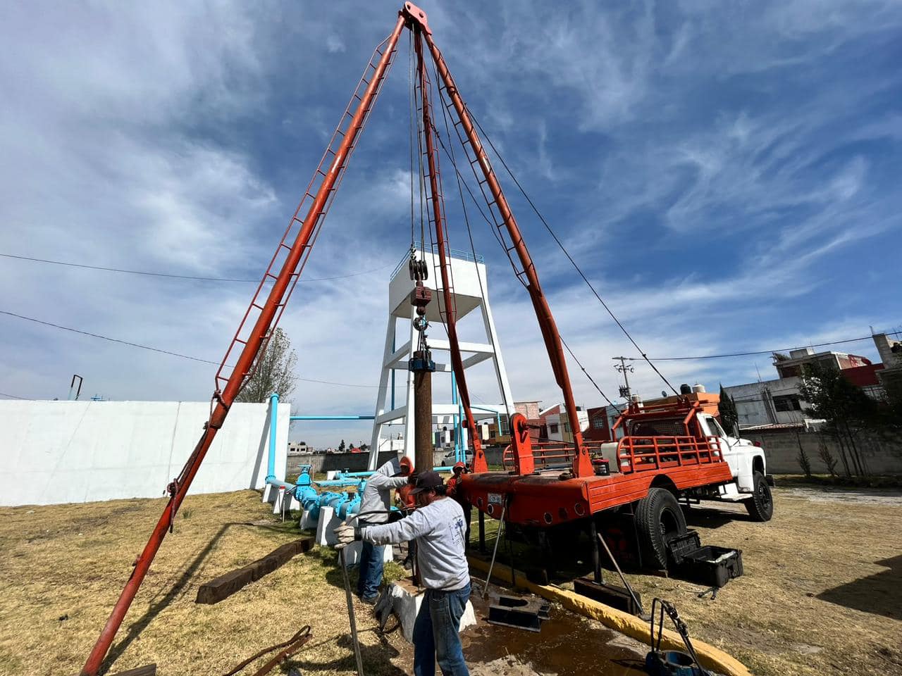 1674245453 465 Trabajos de instalacion de la nueva bomba de extraccion en