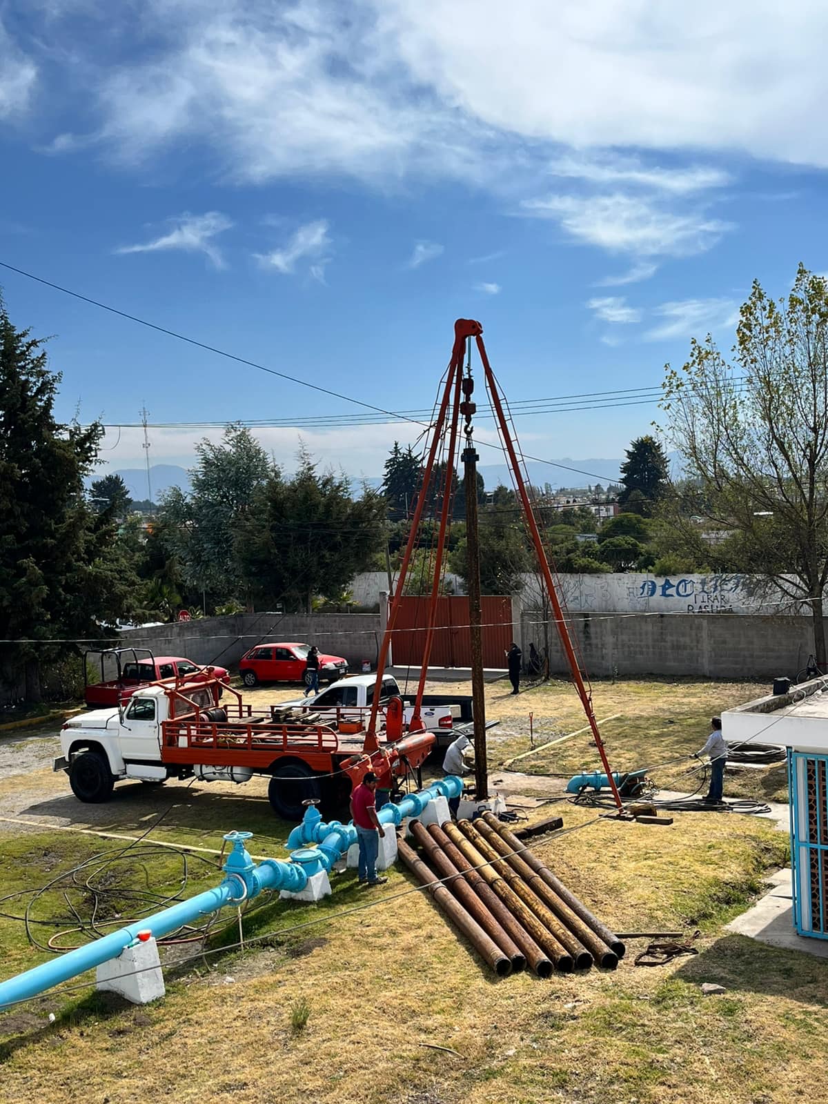 1674245466 Trabajos de instalacion de la nueva bomba de extraccion en