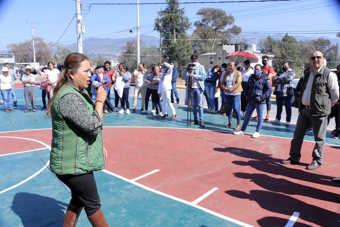 1674250698 646 ¡Con partido y pastel Entregamos rehabilitacion de la casa de