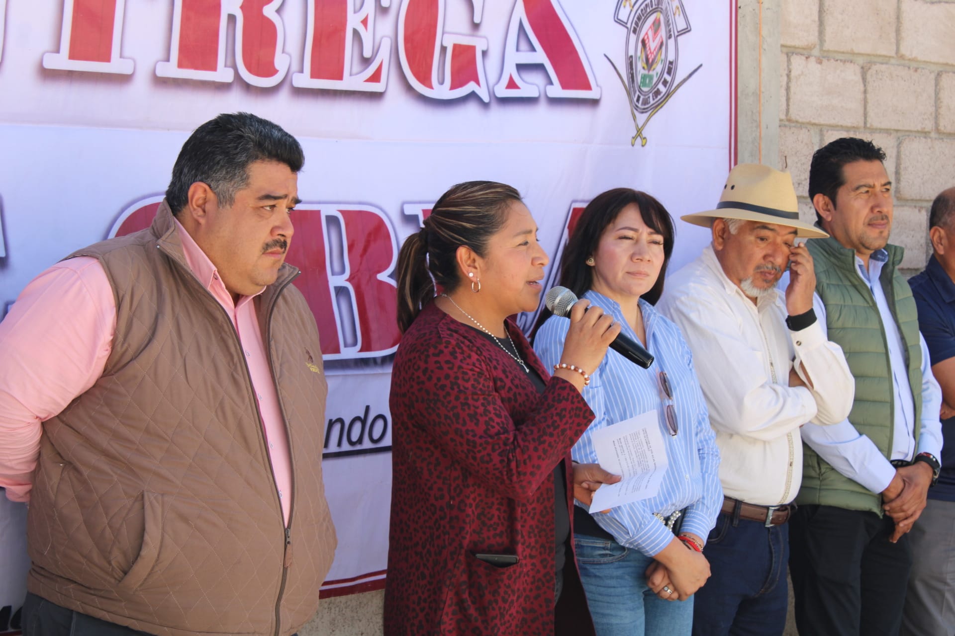 1674652188 167 Entrega de 2 Aulas en el Jardin de Ninos Josefa