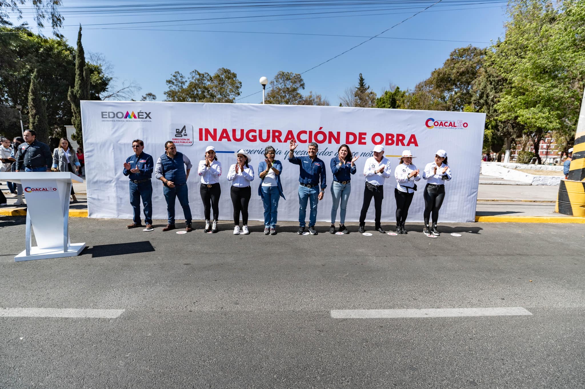 1674749020 685 Nuestro presidente municipal David Sanchez Isidoro acompanado por su esposa