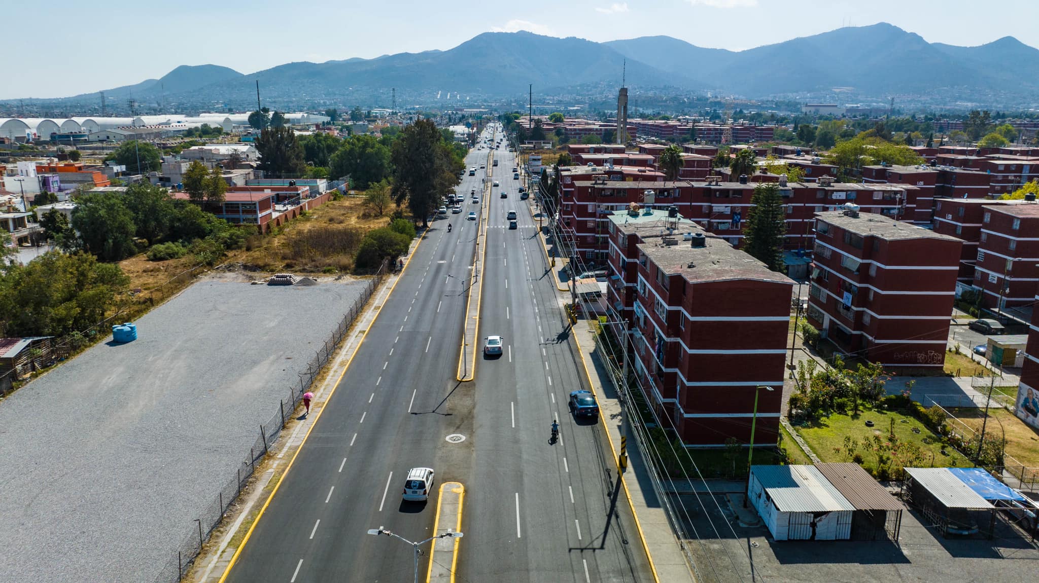 1674749021 984 Nuestro presidente municipal David Sanchez Isidoro acompanado por su esposa