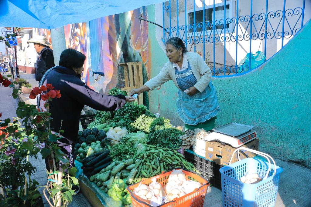 1674759839 832 Los participantes del Mercado del Trueque te invitan a consumir