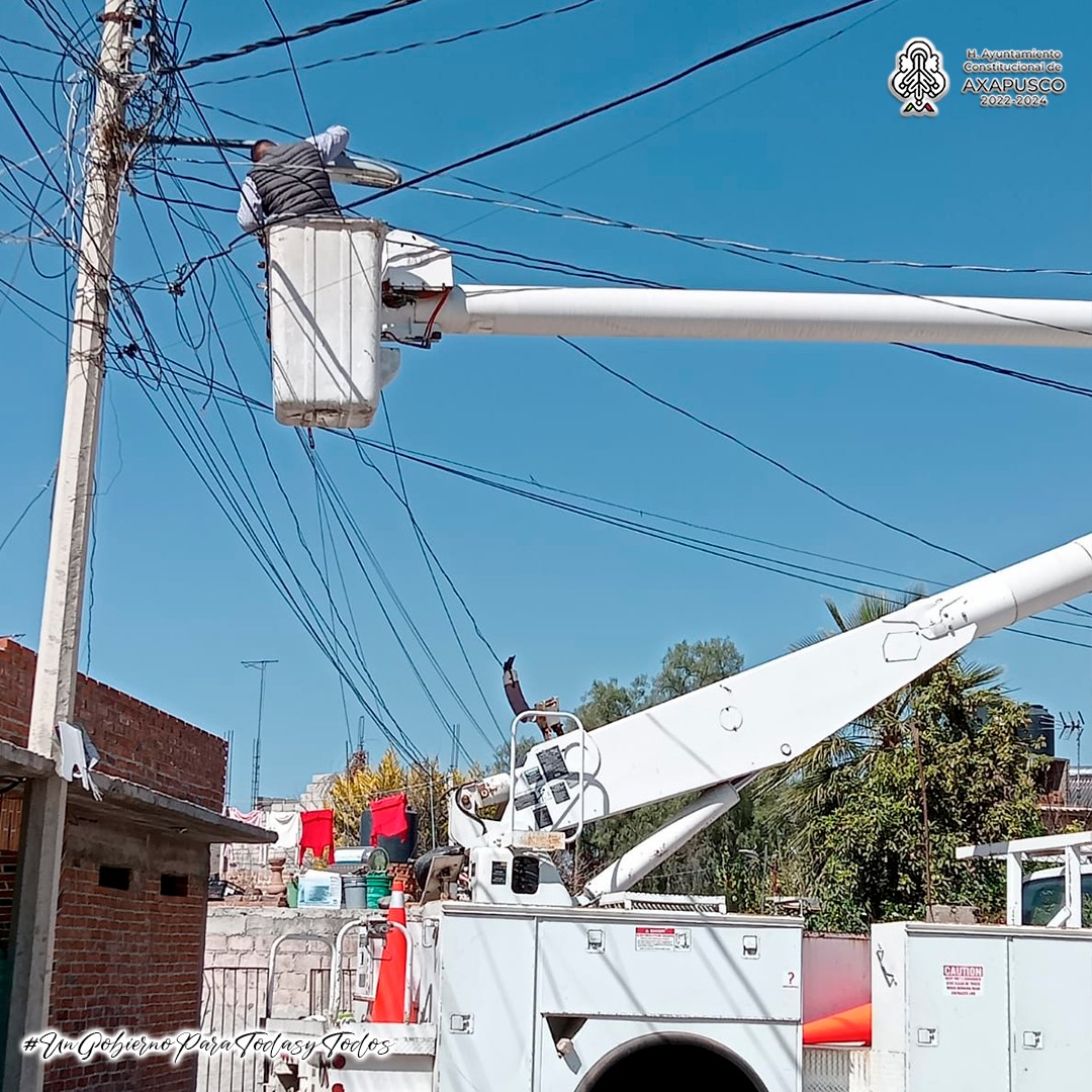 1674926306 615 Los trabajos de la Coordinacion de AlumbradoPublico del H Ayuntamiento