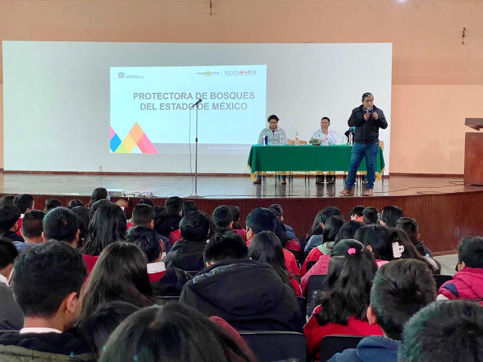 1674932713 Seguimos fomentando en los alumnos el cuidado del medio ambiente