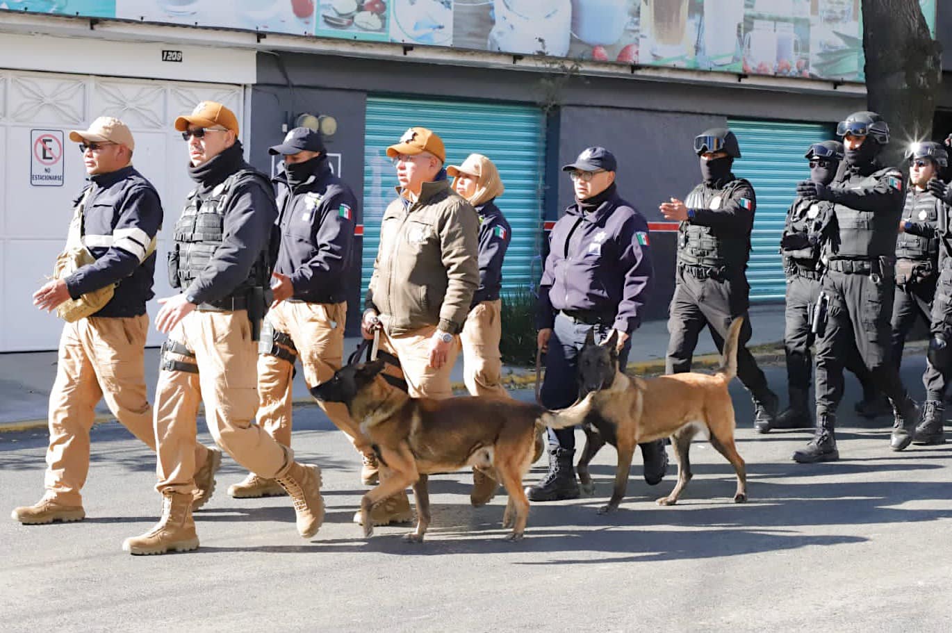 1675018981 294 La PoliciaMontada y nuestro equipo de Seguridad y Proteccion de