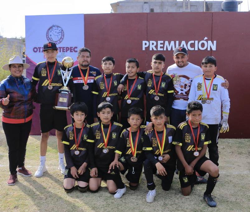 1675113958 514 ¡Se jugaron las finales La liga municipal Guerreros Ocelotl cerro