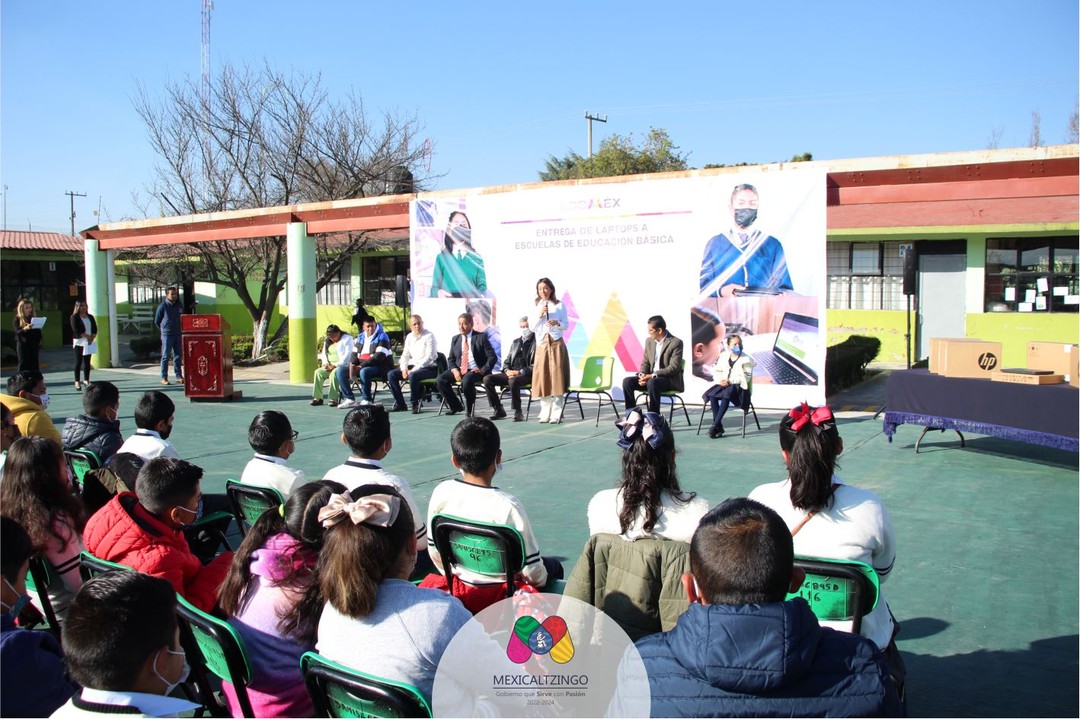 1675174657 798 En coordinacion con la Secretaria del Trabajo hicimos entrega de