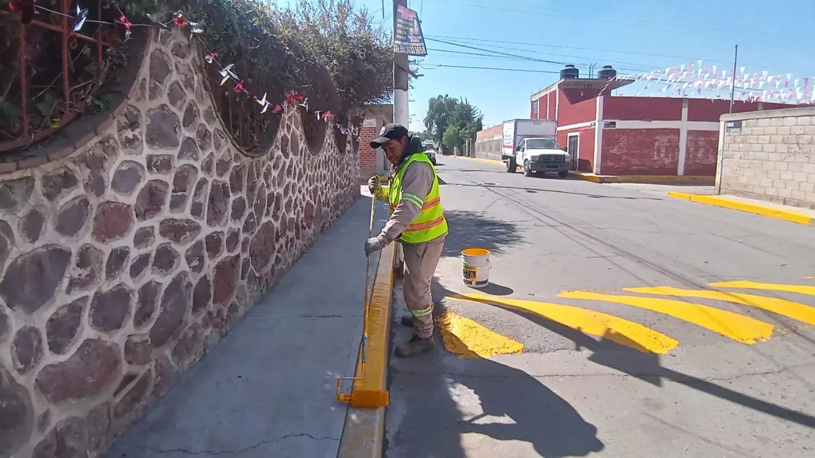 A peticion de autoridades auxiliares y previo a la celebracion jpg