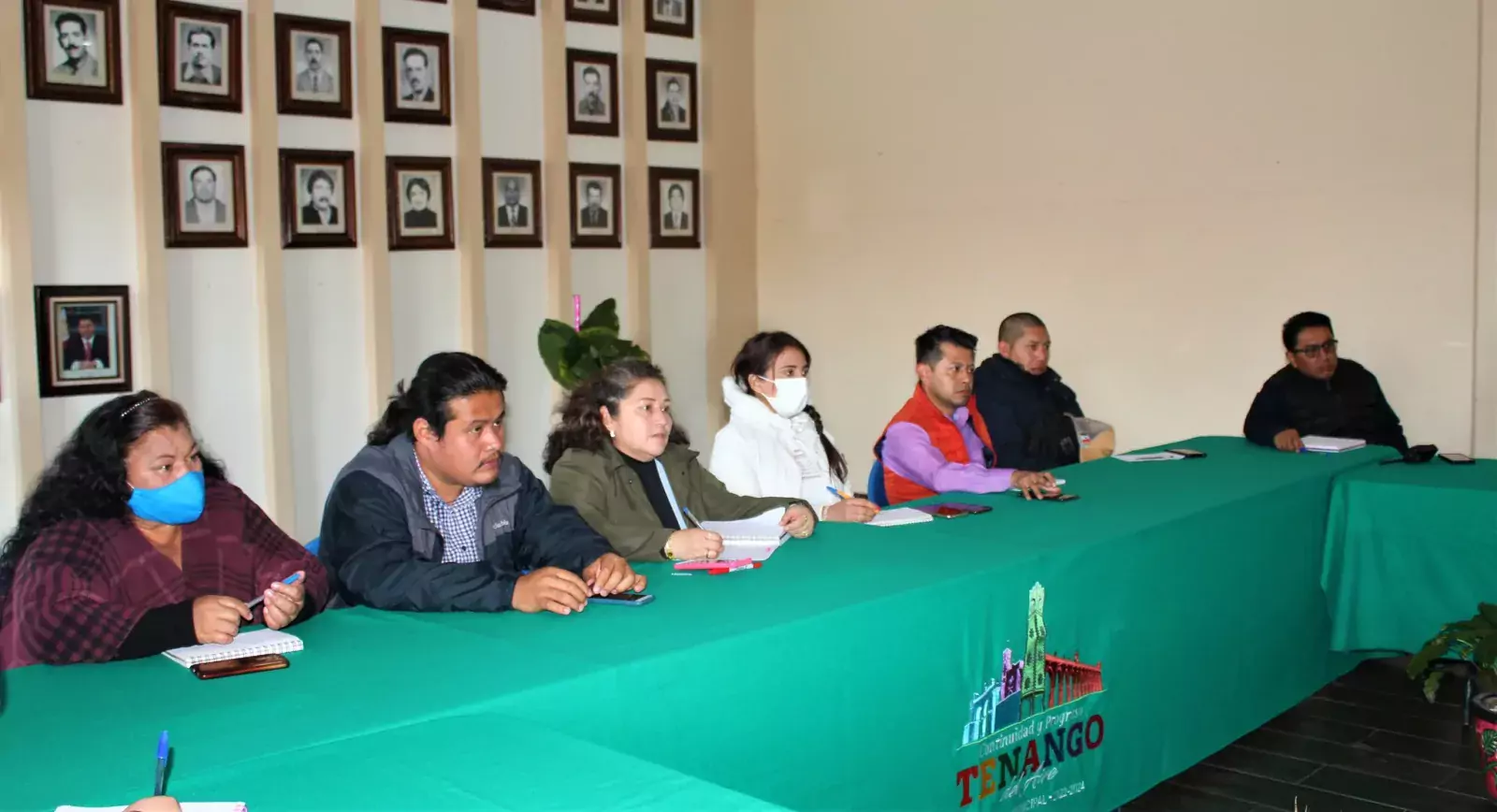 En representacion del Presidente Municipal Arq Roberto Avila Ventura directore jpg