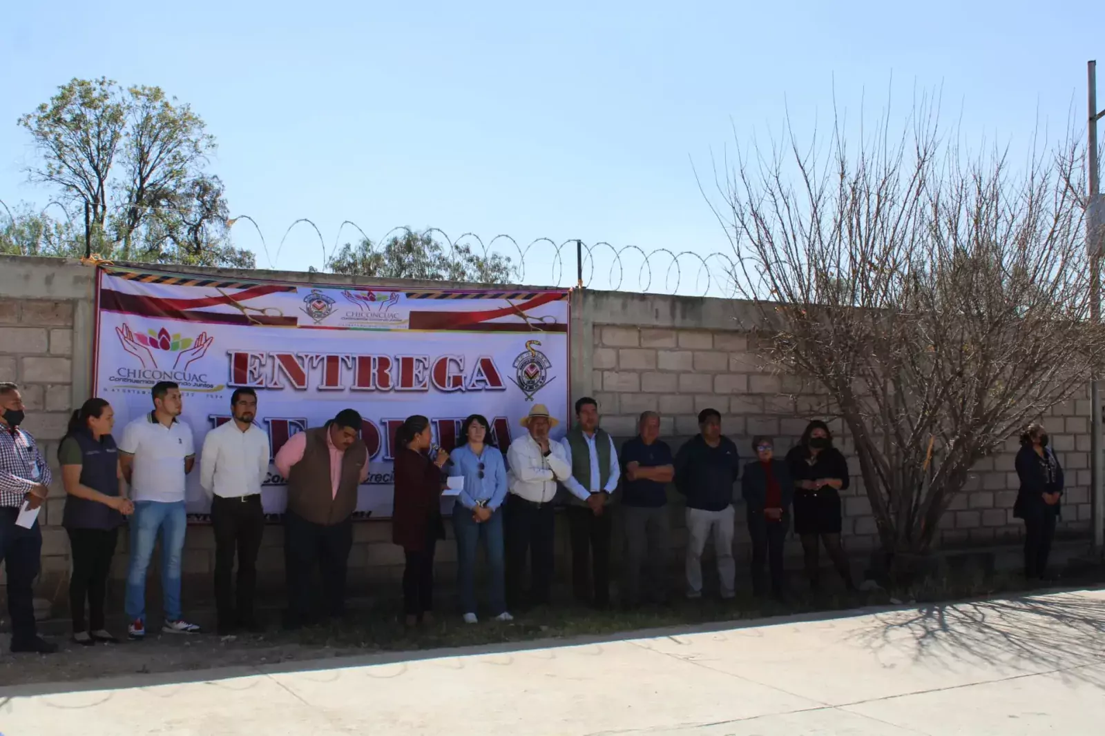 Entrega de 2 Aulas en el Jardin de Ninos Josefa jpg