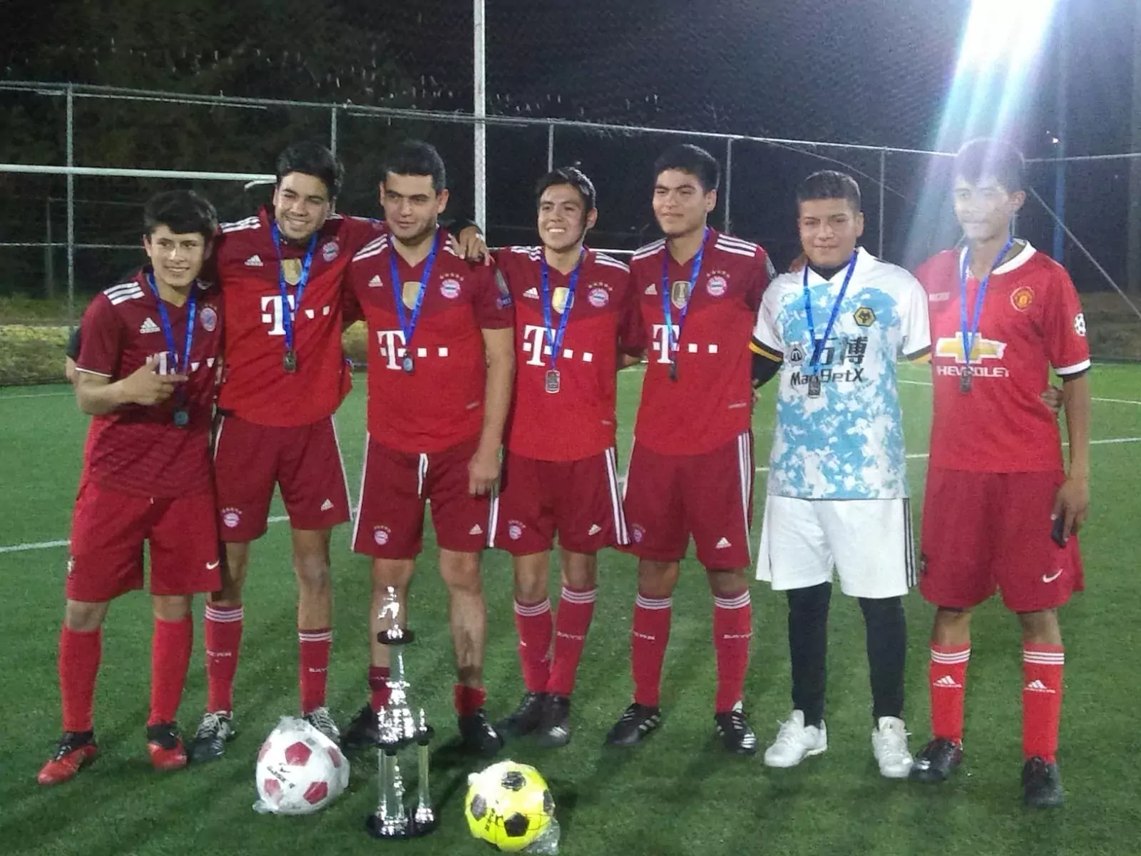 Felicidades al equipo DinamoFC por su primer lugar en la jpg