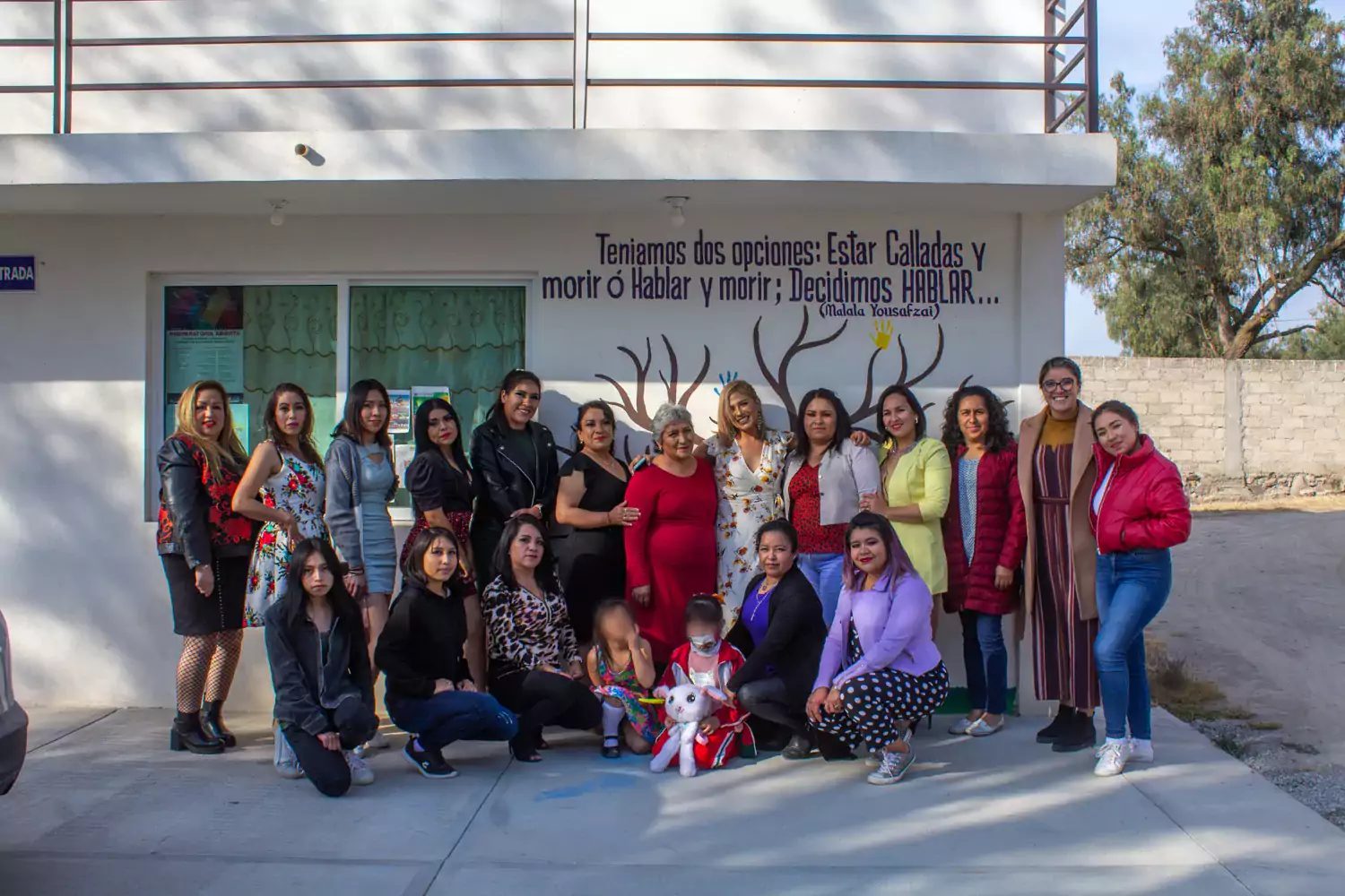 Hoy concluyo el curso de Maquillaje que fue impartido en jpg