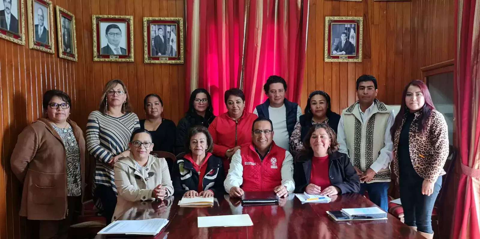 La sala de cabildo de este Palacio Municipal fungio como jpg