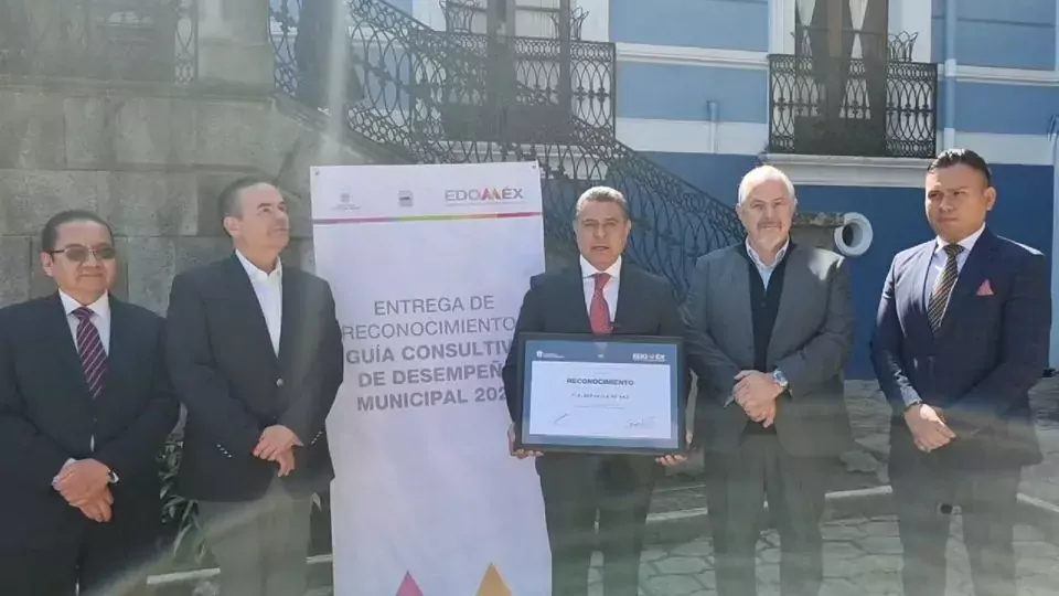 Les saludo con mucho gusto orgullosos de obtener este reconocimiento jpg