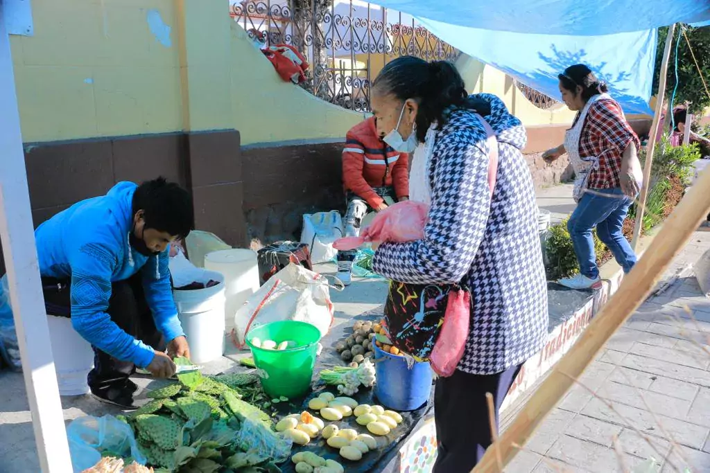 Los participantes del Mercado del Trueque te invitan a consumir jpg