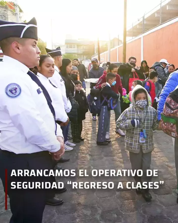 Mas de mil policias de Nezahualcoyotl patrullan y protegen a jpg