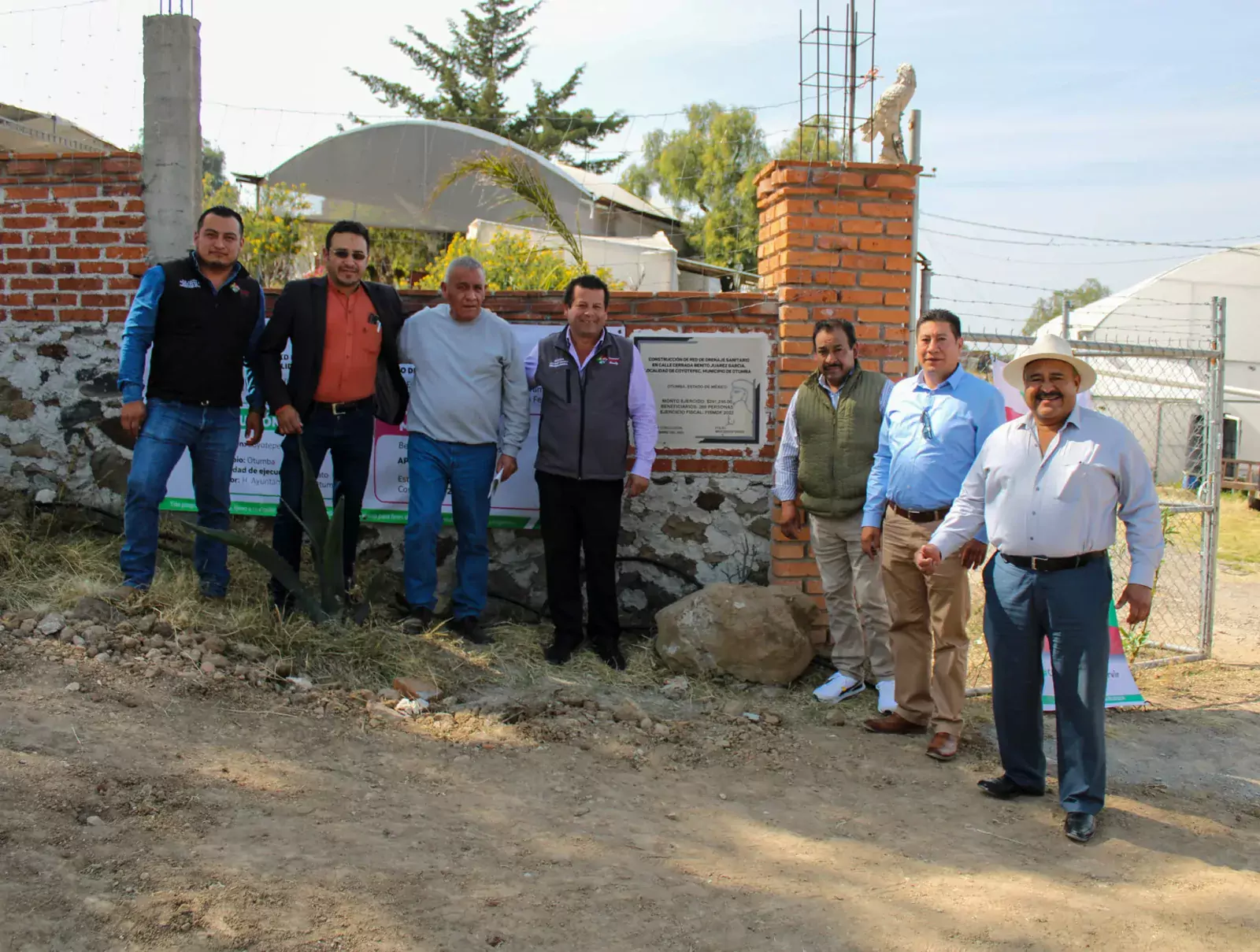 Nuestro presidente Hilarion Coronel Lemus beneficio con una Red de jpg