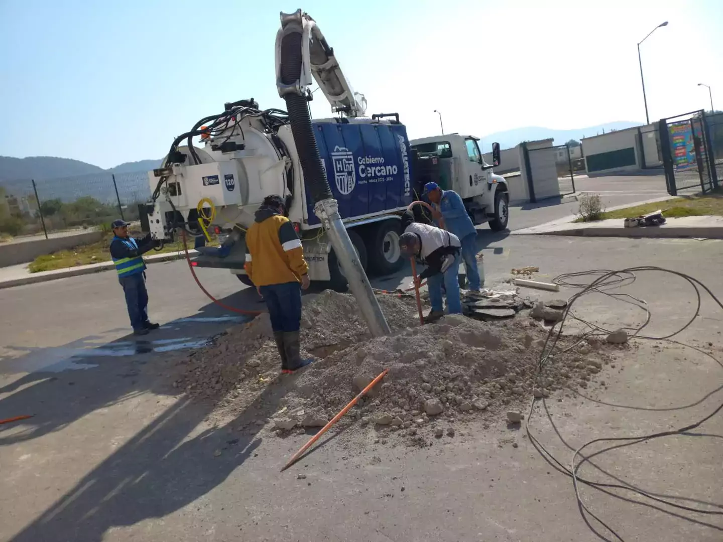 Para proporcionarte servicios dignos con apoyo del camion vactor hemos jpg