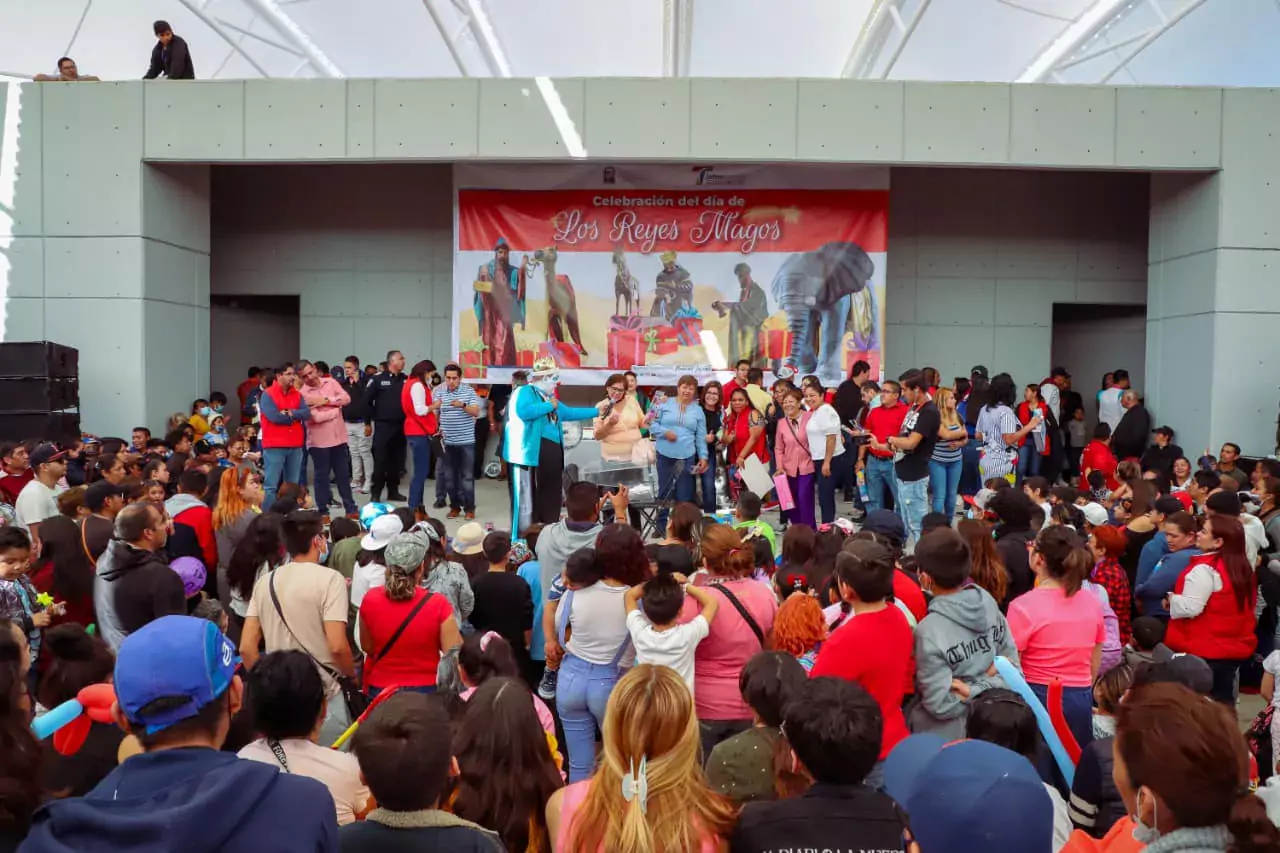 Rodeados de un ambiente festivo culminaron los festejos por el jpg